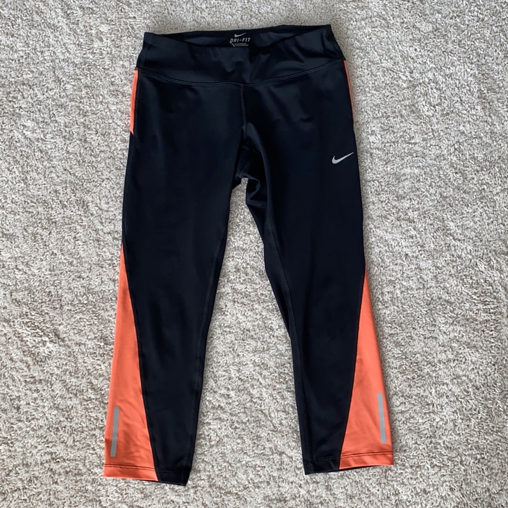 Nike Running Cropped Leggings - Black & Coral